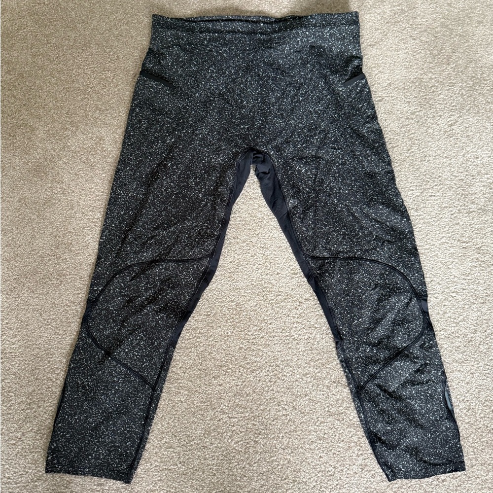 Lululemon Black and Gray Patterned Leggings